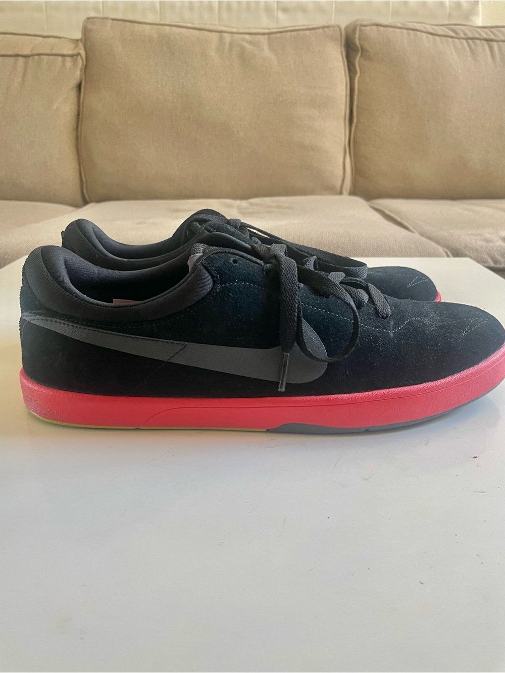 Nike Men’s Black Suede Low-Top Sneakers with Red Midsole ERIC KOSTON
